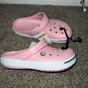Women’s Size 9 Pink Crocs